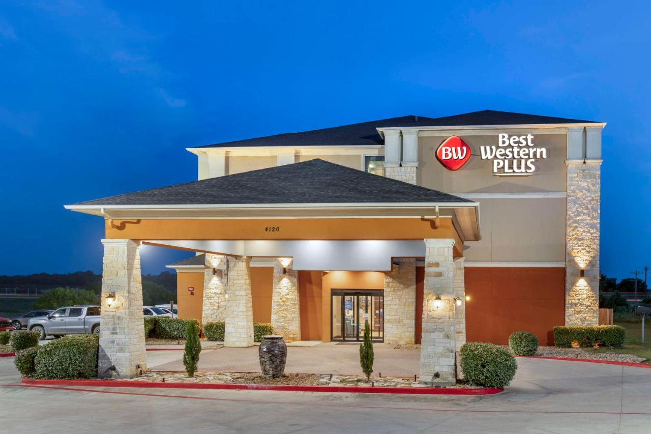 Best Western Plus Longhorn Inn & Suites Luling Buitenkant foto